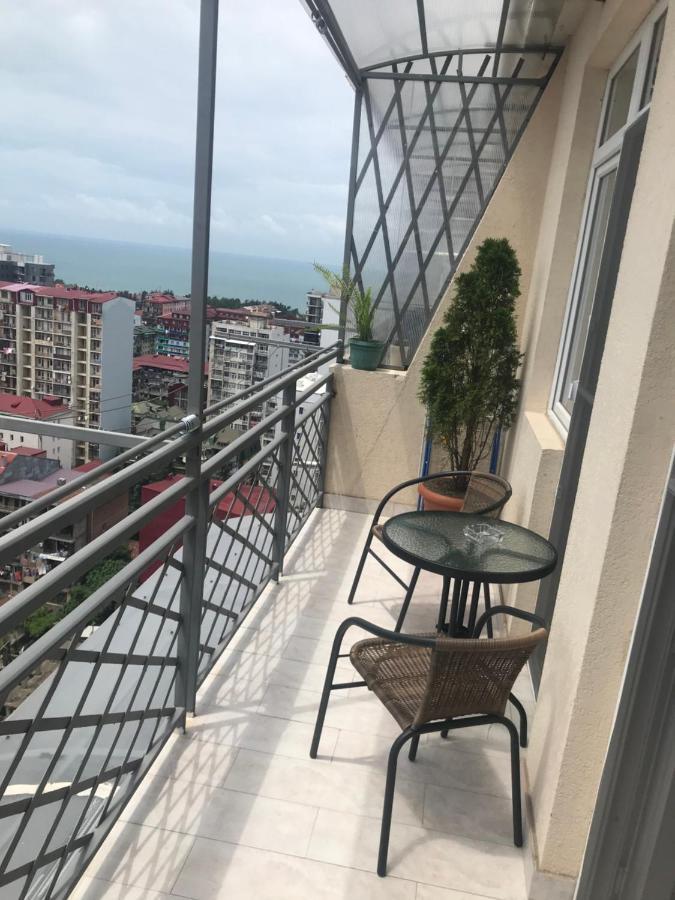 Თათულის Ბუდე -Tatuli Nest Daire Batum Dış mekan fotoğraf
